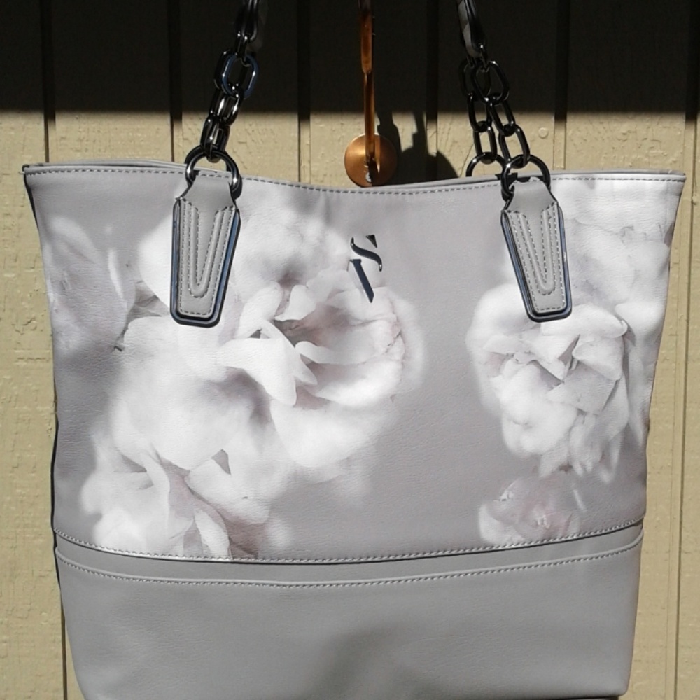 Simply Vera, Vera Wang
